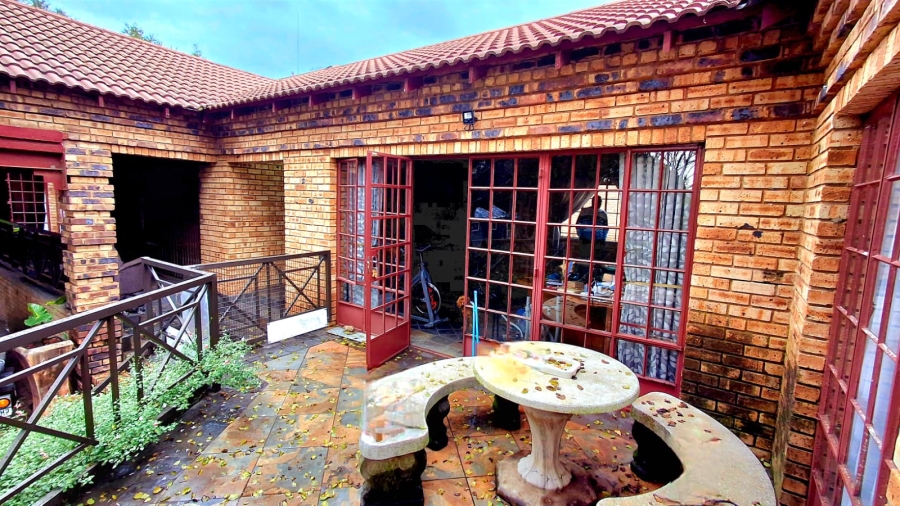 Commercial Property for Sale in Willow Grange Free State